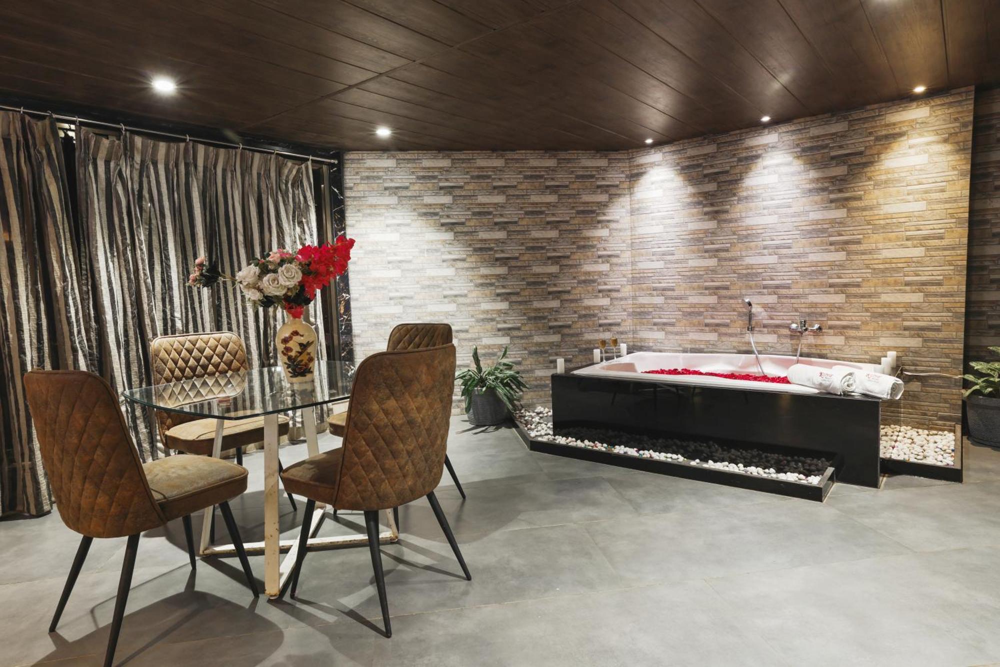 Kumar Resort By Turtle, 로나발라 외부 사진